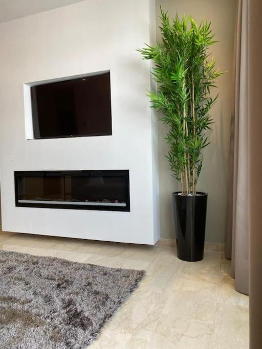Appartement De Luxe ,Piscine,Parking,Terrasse Agadir Eksteriør billede
